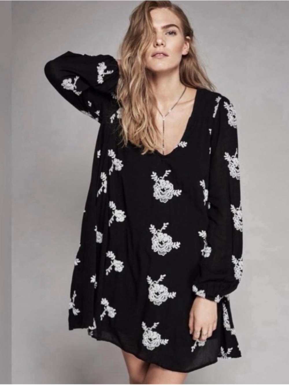 Free People Black Floral Embroidered V-Neck Women’s Dress